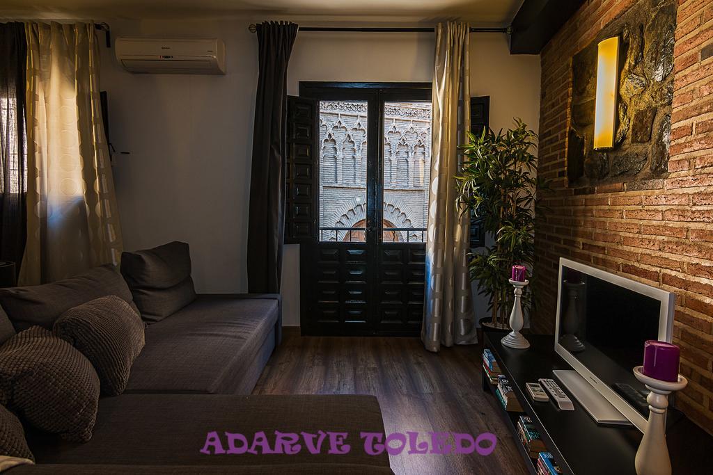 Apartamentos Adarve Toledo Buitenkant foto