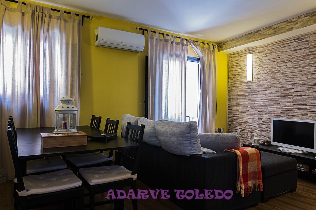 Apartamentos Adarve Toledo Buitenkant foto